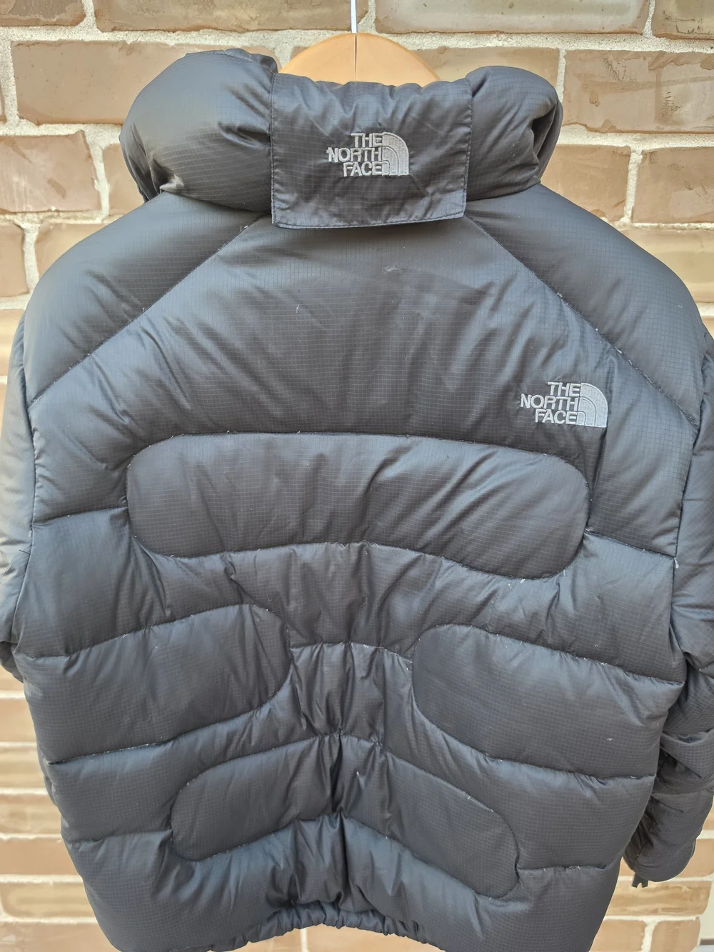 The North Face Black Hooded Puffer Jacket Men's Medium M
